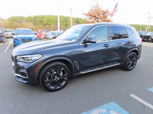 Used 2019 BMW X5 xDrive40i w/ Executive Package image 3