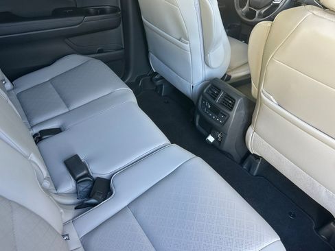 Used 2023 Honda Passport Elite image 33