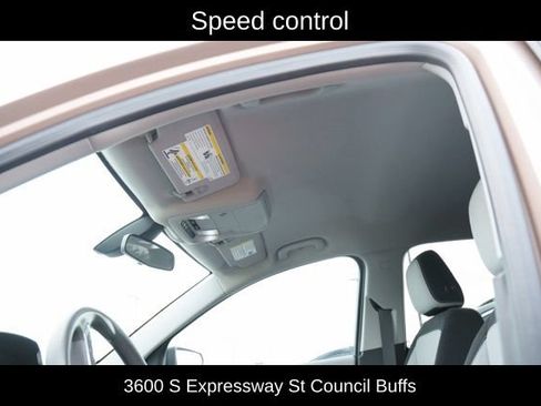 Used 2019 Chevrolet Equinox LS FWD image 22