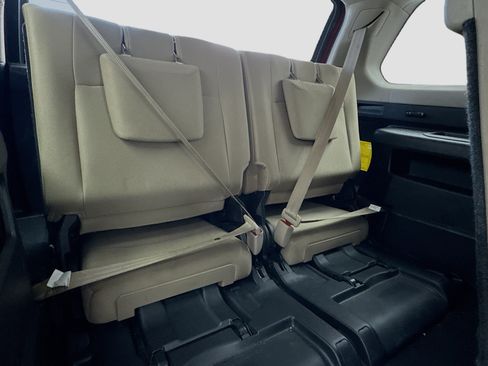 Used 2017 Toyota 4Runner SR5 AWD/4WD image 18
