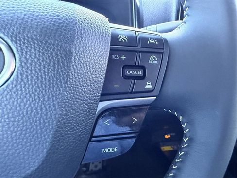 Used 2025 Toyota Camry SE w/ Convenience Package image 34