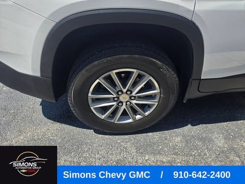 Used 2023 Chevrolet Traverse LT w/ Rear Camera Mirror Package AWD/4WD image 45