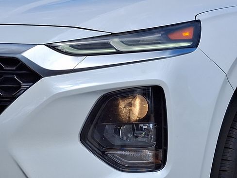 Used 2019 Hyundai Santa Fe SEL FWD image 9