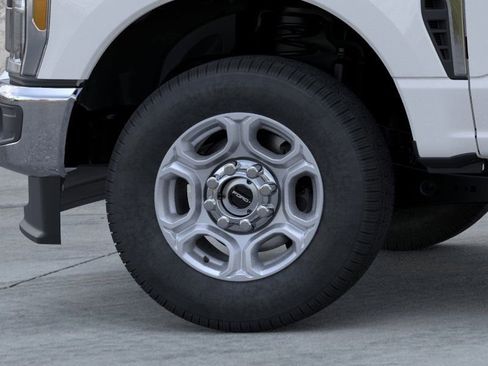 New 2026 Ford F250 XLT image 19