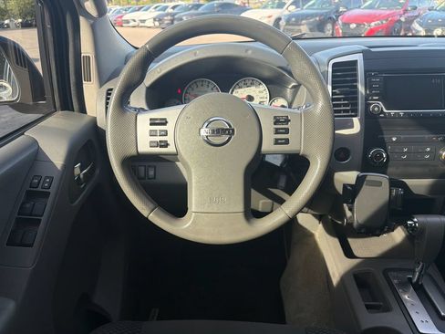 Used 2017 Nissan Frontier Desert Runner RWD image 13