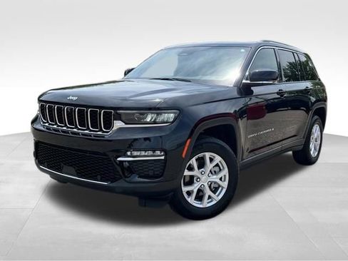 Used 2023 Jeep Grand Cherokee Limited w/ Luxury Tech Group II AWD/4WD image 1