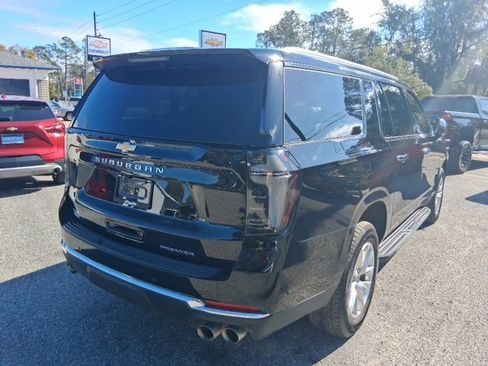 Certified 2025 Chevrolet Suburban Premier image 12