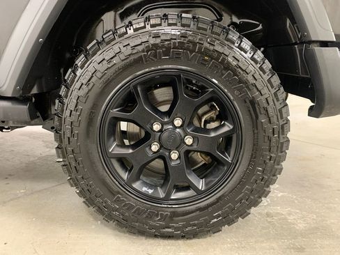 Used 2023 Jeep Wrangler Willys image 21