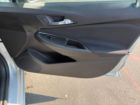 Used 2016 Chevrolet Cruze LT FWD image 16