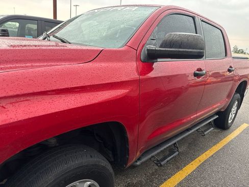 Used 2020 Toyota Tundra SR5 w/ SR5 Upgrade Package AWD/4WD image 4
