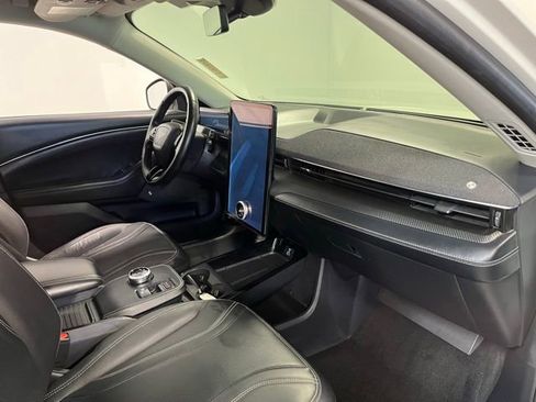 Used 2022 Ford Mustang Mach-E Premium RWD image 11