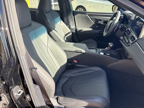 Used 2025 Lexus ES 350 F Sport image 33