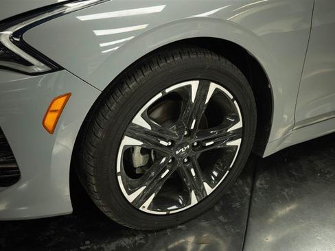 Used 2023 Kia K5 GT-Line w/ GT-Line Premium Package FWD image 4