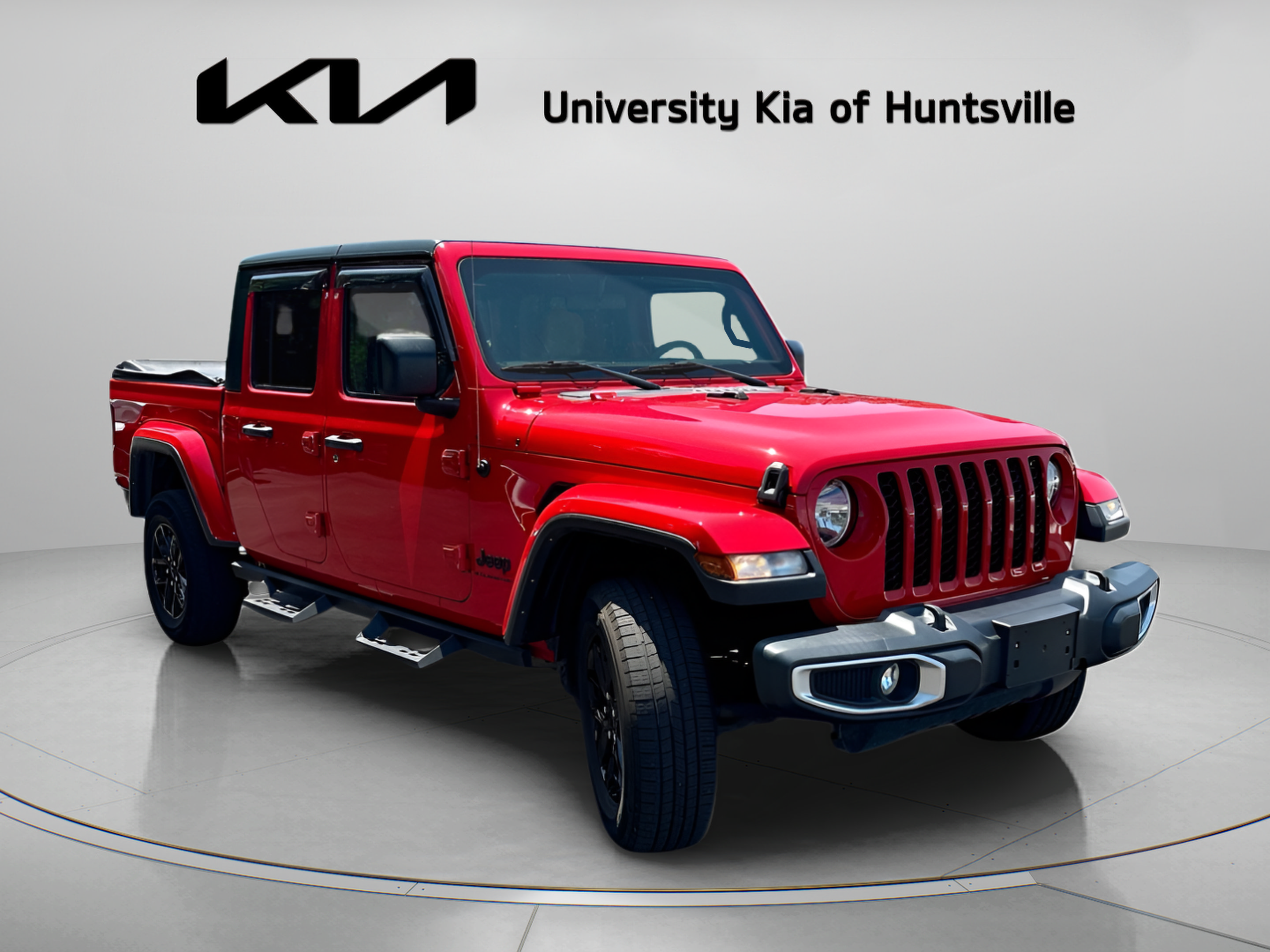 Used 2023 Jeep Gladiator Sport AWD/4WD image 2