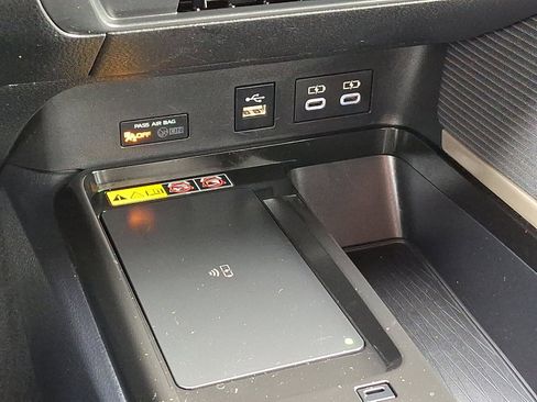 Certified 2025 Toyota Camry SE image 23