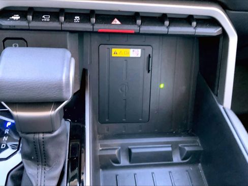 Used 2023 Toyota Tundra Limited image 30