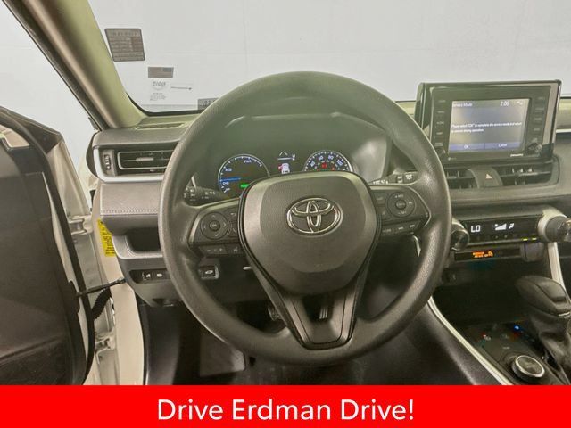 Certified 2020 Toyota RAV4 XLE w/ Convenience Package AWD/4WD image 11