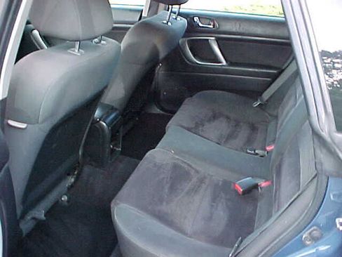 Used 2009 Subaru Outback 2.5i Special Edition image 11