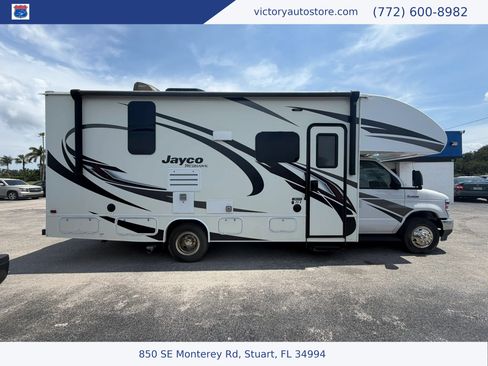 Used 2021 Ford E-450 and Econoline 450 Super Duty w/ Motorhome Prep Package RWD image 2