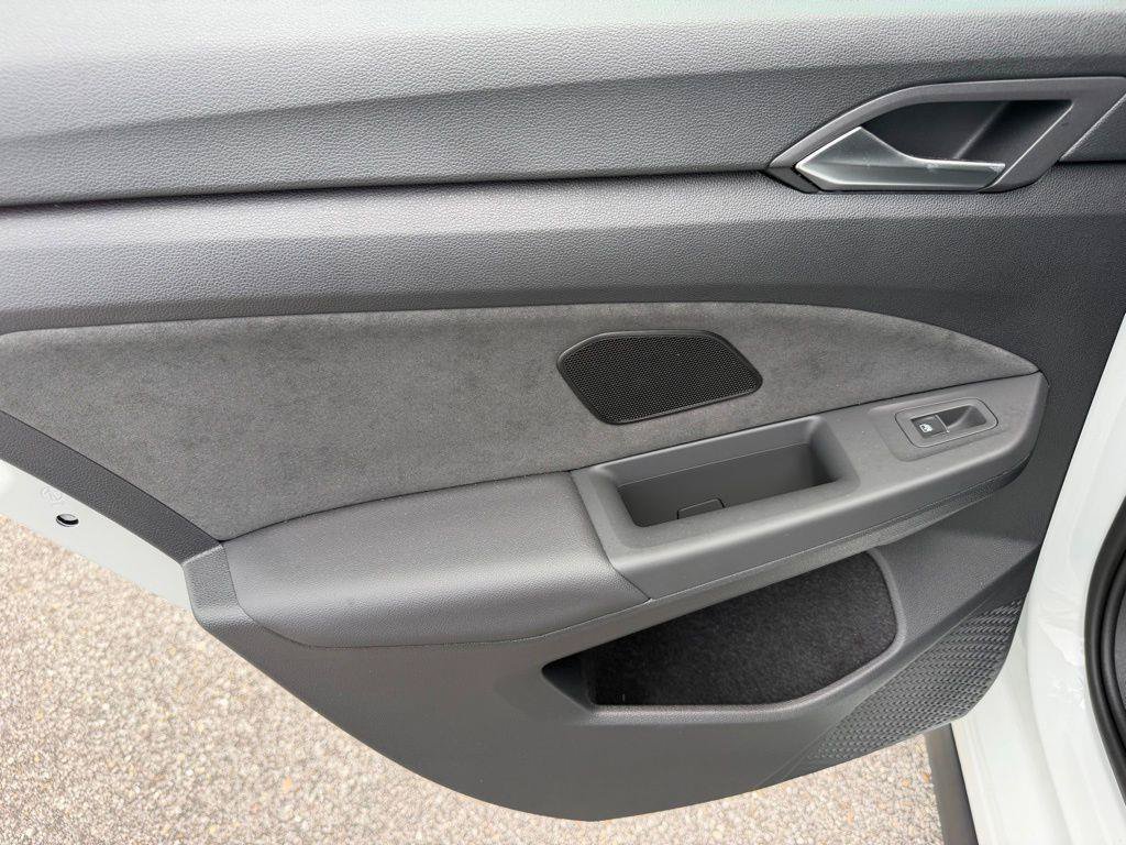 New 2026 Volkswagen GTI SE FWD image 21