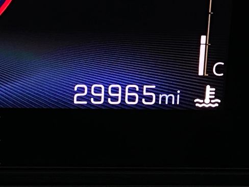 Used 2024 Chevrolet Trax LT w/ Driver Confidence Package FWD image 17