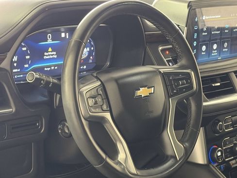 Used 2023 Chevrolet Tahoe Premier AWD/4WD image 13