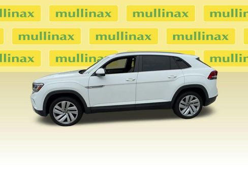 Used 2020 Volkswagen Atlas Cross Sport SE w/ Panoramic Sunroof Package image 32