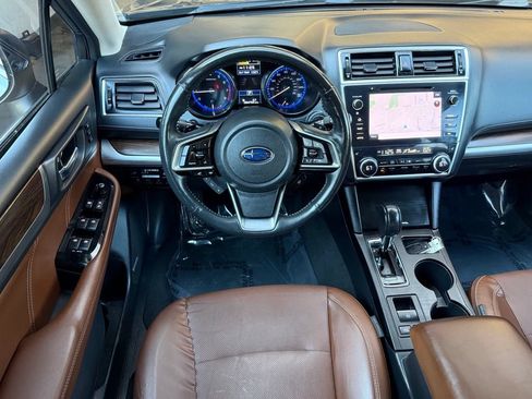 Used 2018 Subaru Outback 3.6R Touring AWD/4WD image 26