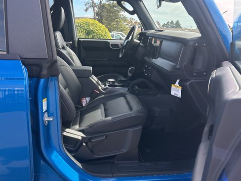 New 2026 Ford Bronco Badlands AWD/4WD image 32