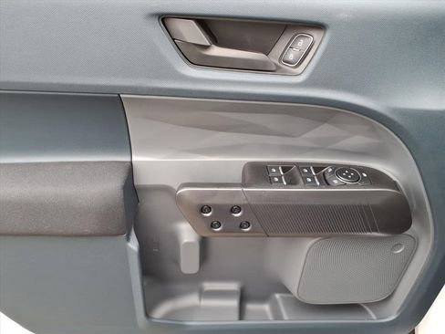 New 2025 Ford Maverick XL w/ Equipment Group 101A image 10