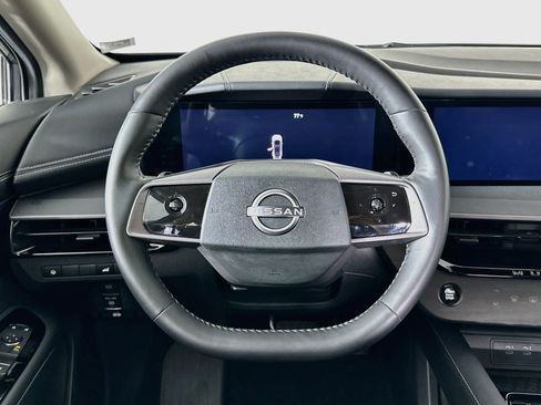 Used 2025 Nissan Murano SV AWD/4WD image 18
