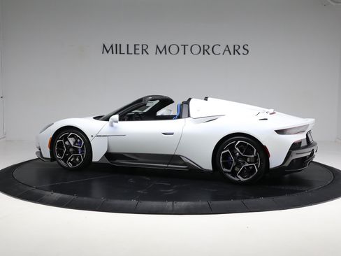 Used 2023 Maserati MC20 Spyder RWD image 5