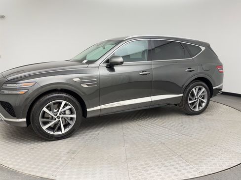 Certified 2026 Genesis GV80 2.5T Advanced AWD/4WD image 6