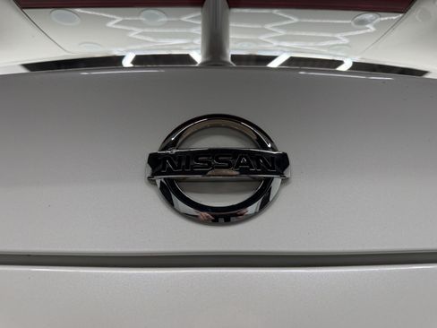 Used 2020 Nissan GT-R Premium AWD/4WD image 36