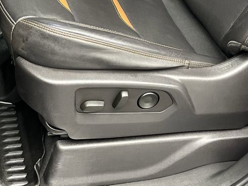 Certified 2024 GMC Sierra 2500 AT4 w/ AT4 Preferred Package image 13