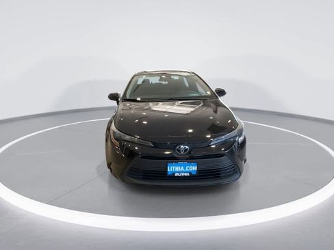 Certified 2024 Toyota Corolla LE FWD image 3