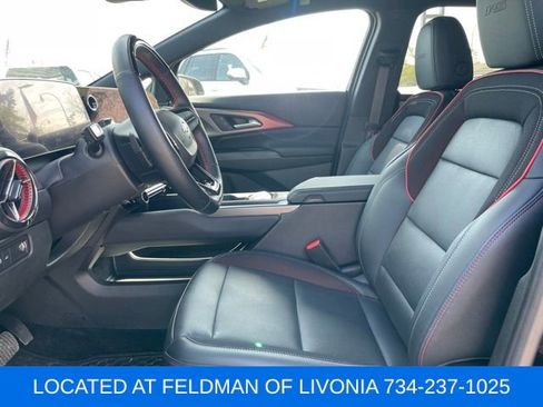 Used 2024 Chevrolet Equinox EV RS AWD/4WD image 6