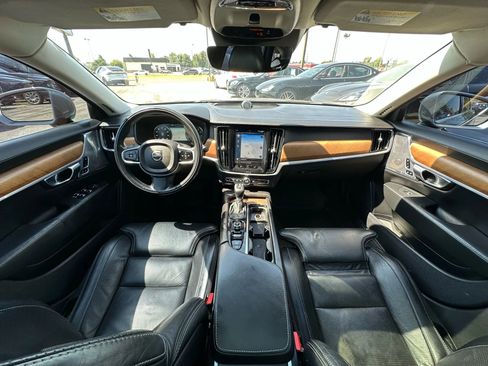 Used 2018 Volvo S90 T6 Inscription w/ Convenience Package image 11