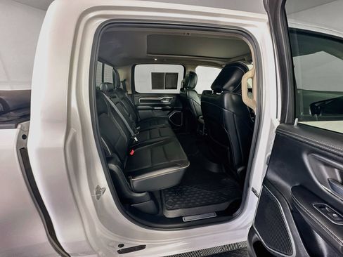 Used 2019 RAM 1500 Laramie AWD/4WD image 30