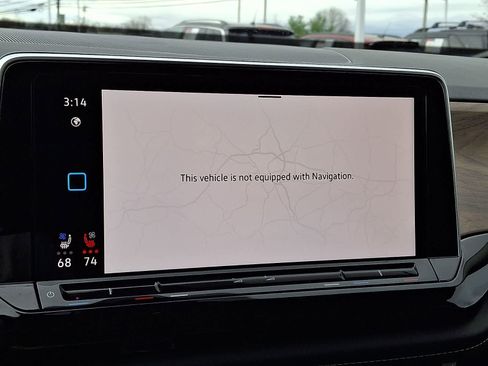 Used 2025 Volkswagen Atlas SE image 20