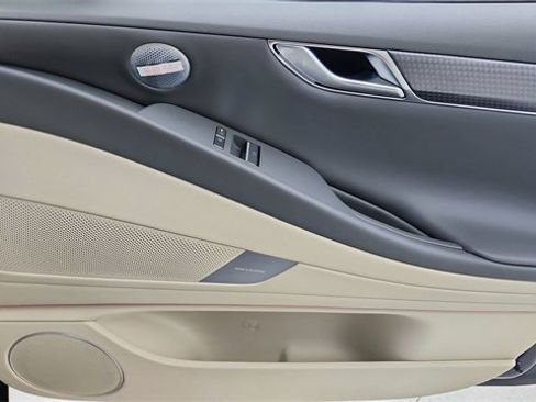 Used 2025 Genesis G80 2.5T Sport Prestige image 23