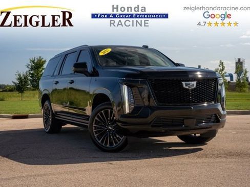 Used 2025 Cadillac Escalade ESV Sport Platinum AWD/4WD image 1