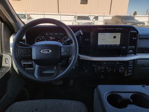 Used 2024 Ford F250 XLT w/ FX4 Off-Road Package AWD/4WD image 11