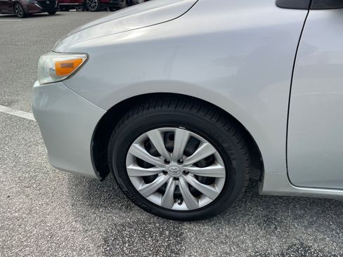 Used 2012 Toyota Corolla LE image 10