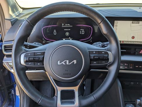 Certified 2025 Kia Sportage EX image 28
