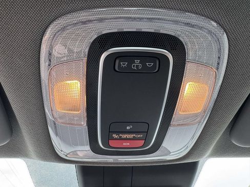 Used 2024 Hyundai Elantra SEL FWD image 32
