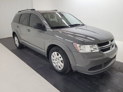 Used 2020 Dodge Journey SE w/ SE Popular Equipment Group FWD image 13