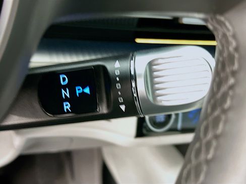 Used 2024 Hyundai Ioniq 6 SEL image 25