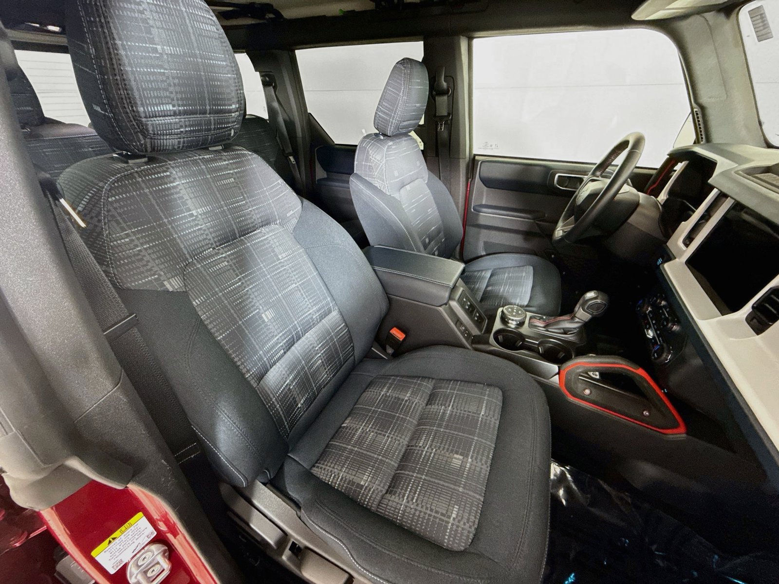 Used 2025 Ford Bronco Heritage Edition AWD/4WD image 27