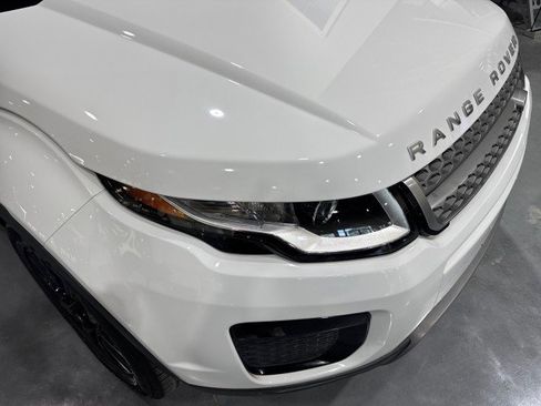 Used 2018 Land Rover Range Rover Evoque AWD/4WD image 19